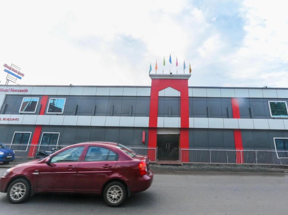 Wadakkanchery Hotel Newcastle מראה חיצוני תמונה